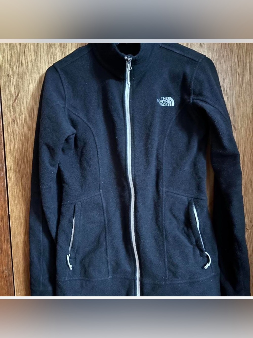 The North Face Women's Black Full-Zip Fleece Jacket with Contrast Zipper